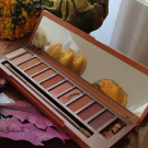 Swatch de jodanelle : Naked Heat Palette de fards à paupières, Urban Decay