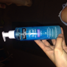 Swatch de Lana.lgr : Hydro Boost Gel Nettoyant, Neutrogena