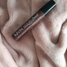 Swatch de slubiato : Liquid Suede Rouge à Lèvres Crème, NYX