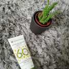 Swatch de Makeup.beauty.test : Crème Mains Hydratation Longue Durée, Yves Rocher