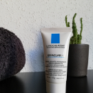 Swatch de Makeup.beauty.test : Crème lavante dermo-apaisante EFFACLAR H (peaux fragilisées par les traitements désséchants), La Roche-Posay