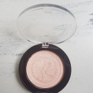 Swatch de Gabhy : Fard à paupières couleur végétale, Yves Rocher