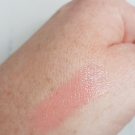 Swatch de Gabhy : Crayon Lèvres Éclat - Couleurs Nature, Yves Rocher