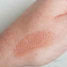 Swatch de Gabhy : Fard à paupières couleur végétale, Yves Rocher