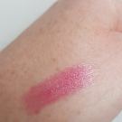 Swatch de Gabhy : Crayon Lèvres Éclat - Couleurs Nature, Yves Rocher