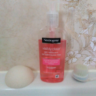 Swatch de Lilloouu : Gel Nettoyant Pamplemousse Rose Visibly Clear, Neutrogena