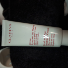 Swatch de Lotoza : Crème jeunesse des mains, Clarins