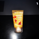Swatch de Missbeautypassion : Gommage Gourmand Abricot, Yves Rocher