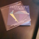 Swatch de Missbeautypassion : Obsessions Eyeshadow Palette Palette de fards à paupières, Huda Beauty