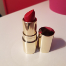Swatch de Alicia.42 : Joli Rouge, Clarins