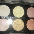 Swatch de amlmz : Glow & highlights palette, Action