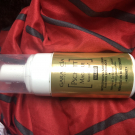 Swatch de Itsnotmilq : Pschitt Magique Nouvelle Peau - Micropeeling visage sans grain, Garancia