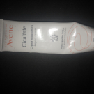Swatch de Itsnotmilq : Cicalfate Crème Réparatrice, Avène