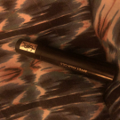 Swatch de Itsnotmilq : NOUVEAU MASCARA VOLUME EFFET FAUX CILS, Yves Saint Laurent