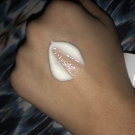 Swatch de Itsnotmilq : Formule Ensorcelante Anti-Peau de Croco® - 3 en 1, Garancia