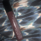 Swatch de Itsnotmilq : Liquid Suede Rouge à Lèvres Crème, NYX