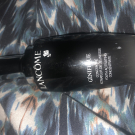 Swatch de Itsnotmilq : Advanced Genifique, Lancôme