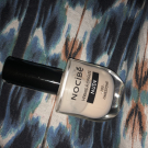 Swatch de Itsnotmilq : Vernis Nude Brillance Éclat vernis À Ongles, Nocibé