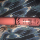 Swatch de Itsnotmilq : Soft matte lip cream, NYX