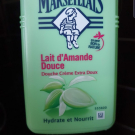 Swatch de meli.beneteaud : Douche Soin Ressourçant, Le Petit Marseillais