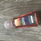 Swatch de Calista_s : Gel mains nettoyant, Merci Handy