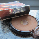 Swatch de eno.one : Terracotta - La Poudre Bronzante Hâle Naturel et Longue Tenue, Guerlain