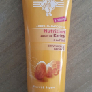 Swatch de Camille.s83 : Après-Shampoing Nutrition au Lait de Karité et au Miel, Le Petit Marseillais