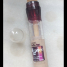 Swatch de Camille.s83 : Instant Anti Age l'Effaceur Yeux, Maybelline New York