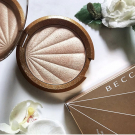 Swatch de Camille.s83 : Shimering Skin Perfector Spotlight, Becca