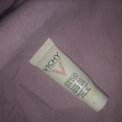Swatch de Emy_whop : Idéalia Skin Sleep, Vichy