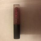 Swatch de Emy_whop : Liquid Matte - Rouge à Lèvres liquide mat, Huda Beauty