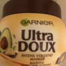 Swatch de Lyesa : Masque Nutrition Intense Huile d'Avocat et Beurre de Karité Ultra Doux, Garnier