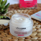 Swatch de Cathytutu : Crème Régénérante Fermeté Absolue, Veracova