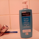 Swatch de Angelinadu62 : Gel-crème désaltérant corps - Hydro Boost, Neutrogena