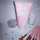 Swatch de Karo7883 : Crème de Douche Confort à l'Amande, Weleda