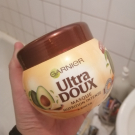 Swatch de FilleBizarre.exe : Masque Nutrition Intense Huile d'Avocat et Beurre de Karité Ultra Doux, Garnier