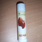 Swatch de Nergiz11 : Baume Lèvres Karité, Yves Rocher