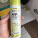 Swatch de Nergiz11 : Shampooing Sec Purifiant à l'Extrait de Citron, Garnier