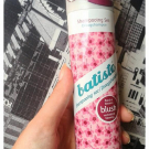 Swatch de Nergiz11 : Shampoing sec Blush, Batiste