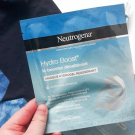 Swatch de Douceurapaillettes : Masque Hydrogel Régénérant - Hydro Boost®, Neutrogena