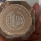 Swatch de meghanne13 : Invisimatte Blotting Powder - Poudre Matifiante, FENTY BEAUTY BY RIHA