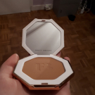 Swatch de morgane75 : SUN STALK'R INSTANT WARMTH BRONZER, Fenty Beauty by Rihanna