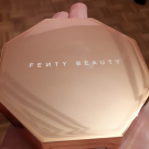 Swatch de morgane75 : SUN STALK'R INSTANT WARMTH BRONZER, Fenty Beauty by Rihanna