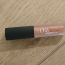 Swatch de Infinity2218 : Liquid Matte - Rouge à Lèvres liquide mat, Huda Beauty