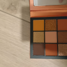 Swatch de Infinity2218 : Topaz obsessions, Huda Beauty