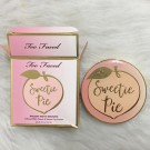 Swatch de Yous94 : Sweetie Pie Bronzer - Poudre bronzante Peaches & Cream, Too Faced