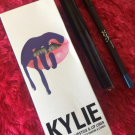 Swatch de Ophelie06 : Matte Lip Kit, Kylie Cosmetics