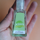 Swatch de Ambretifiou : Gel mains nettoyant, Merci Handy