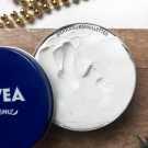 Swatch de Douceurapaillettes : Nivea Crème, Nivea
