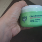 Swatch de lindaqua : Crème Hydratante multi-usages Extra Douce, Le Petit Marseillais